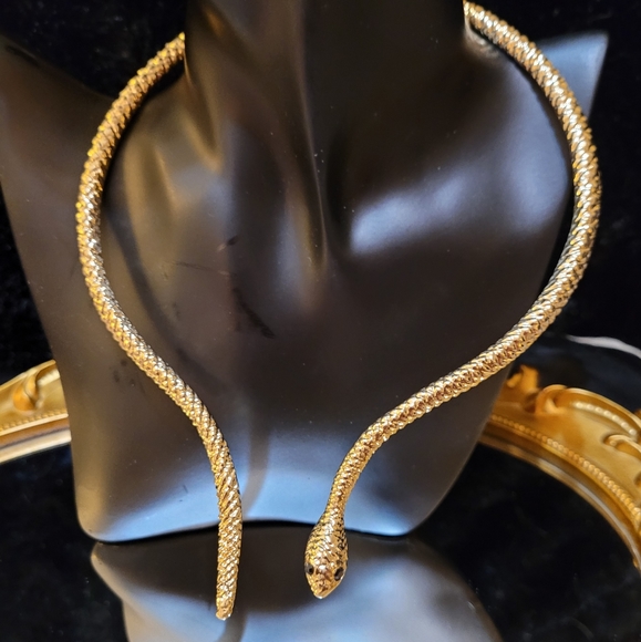 Amrita Singh Jewelry - NWT GOLD SERPANT CHOKER NECKLACE